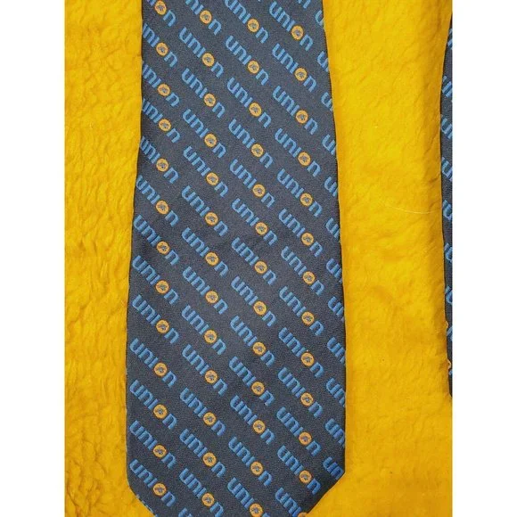 1970s ~ UNION 76 TIE ~ VINTAGE MENS EMPLOYEE / EXECUTIVE DRESS TIE ~ 57